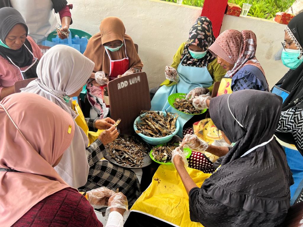 Pelatihan Pembuatan Kecap Ikan Julung